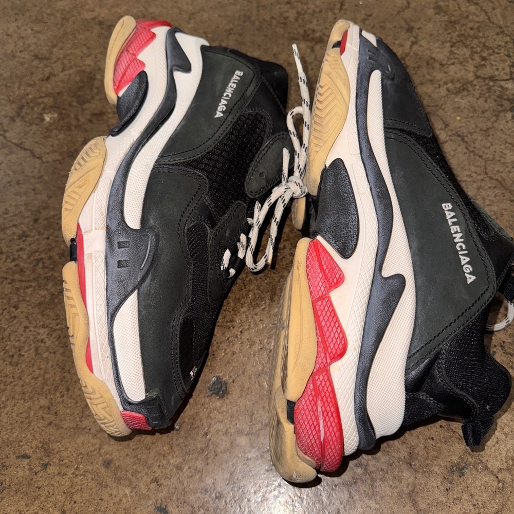 Balenciaga Black and Red Athletic Shoes